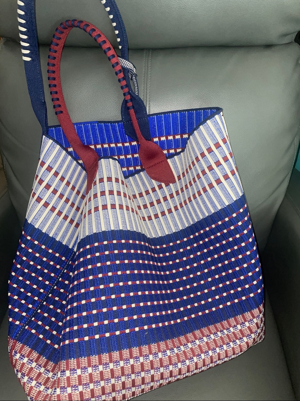 Rothy’s vogue reversible tote